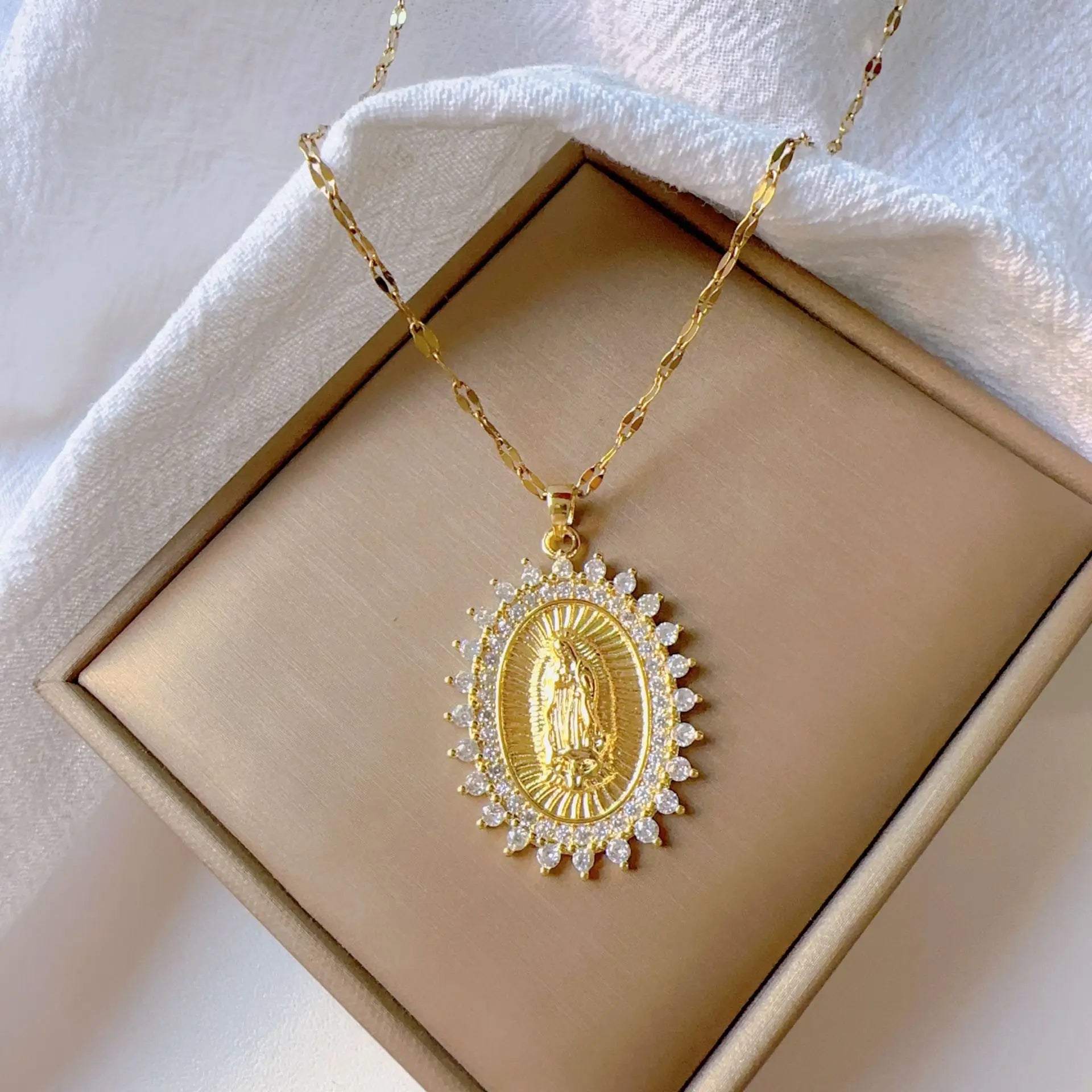 European and American Fashion and Gorgeous Women's All Sky Star Micro Inlaid Colorful Zircon Virgin Mary Hollow Necklace