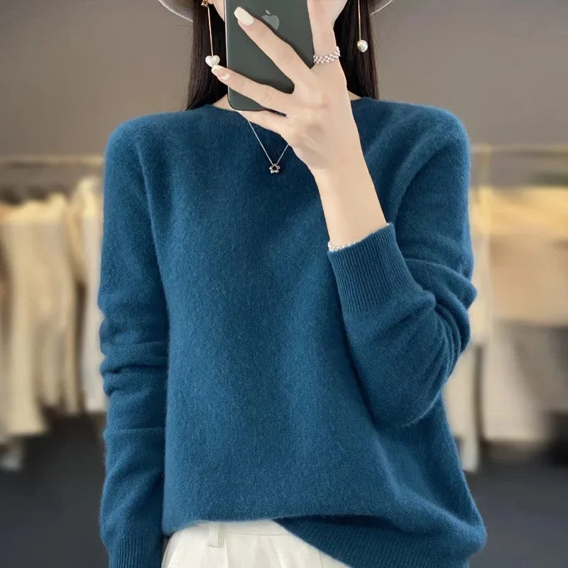 Elegant Crew Neck Knitwear Women's Long Sleeve Wool Sweater Simple Quality Base Layer Shirt Versatile Fashionable Chinese Brand