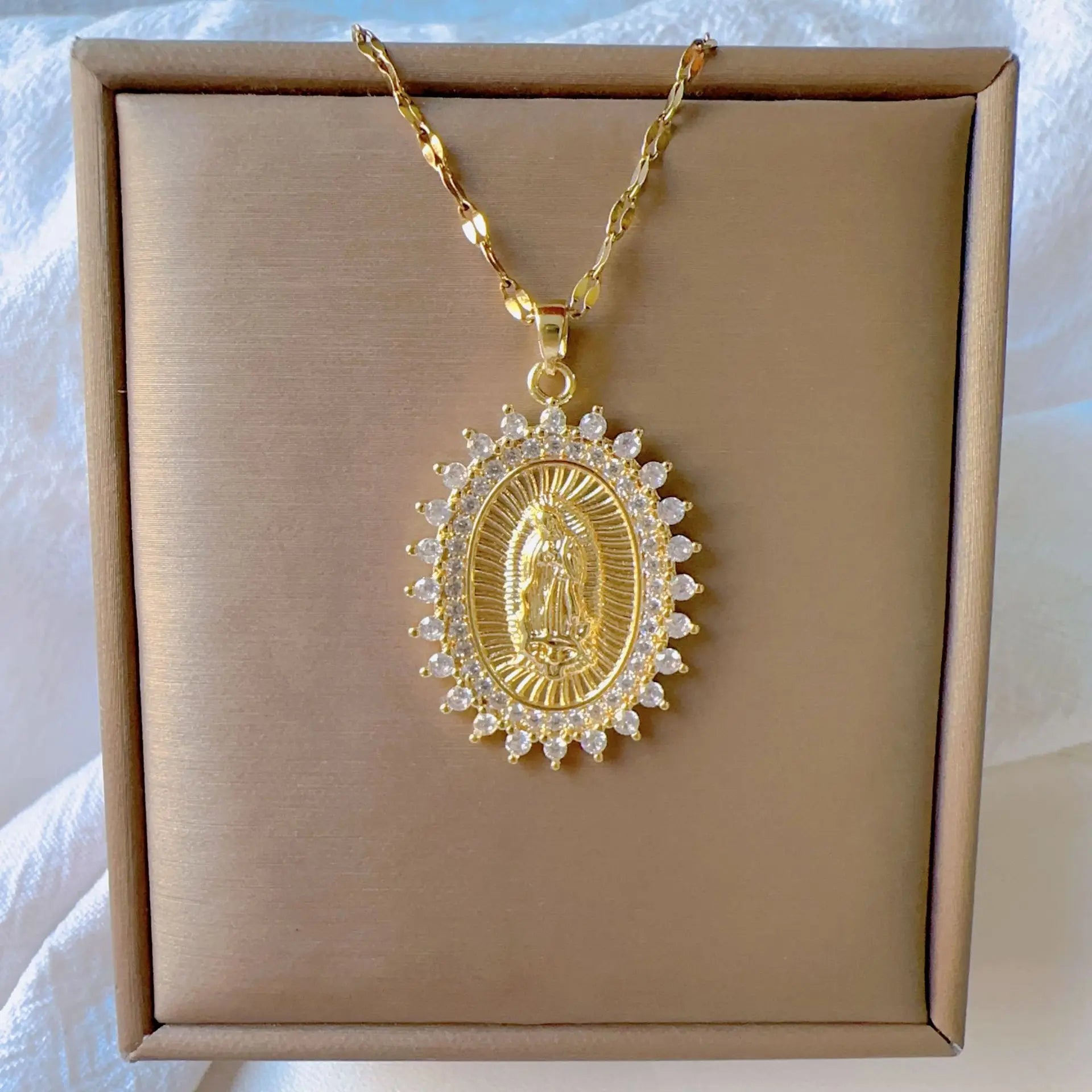 European and American Fashion and Gorgeous Women's All Sky Star Micro Inlaid Colorful Zircon Virgin Mary Hollow Necklace