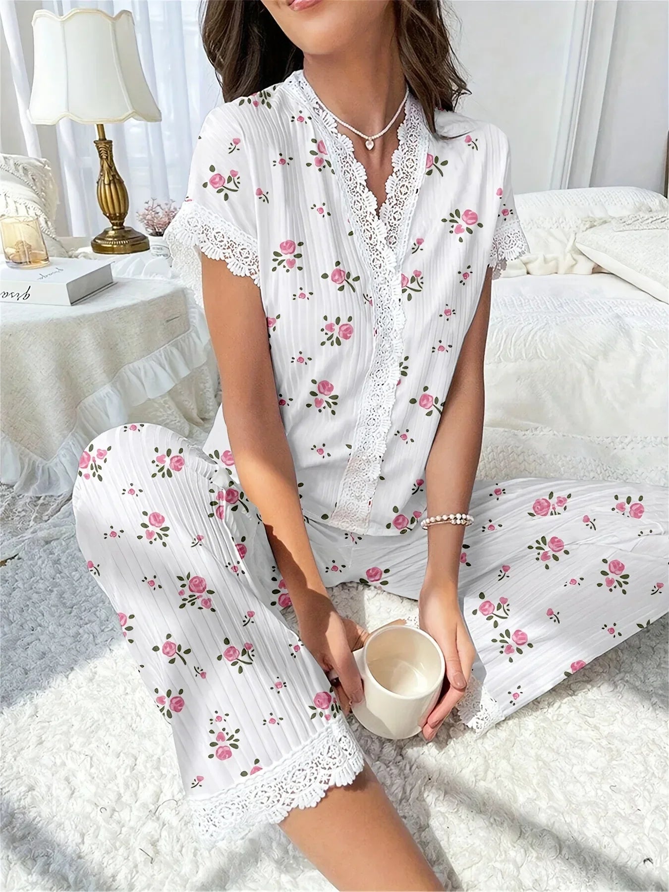 New Elegant Women's Pajamas Cherry Printed Lace Lace Decoration Button Short Sleeve Long Pants Loungewear Set